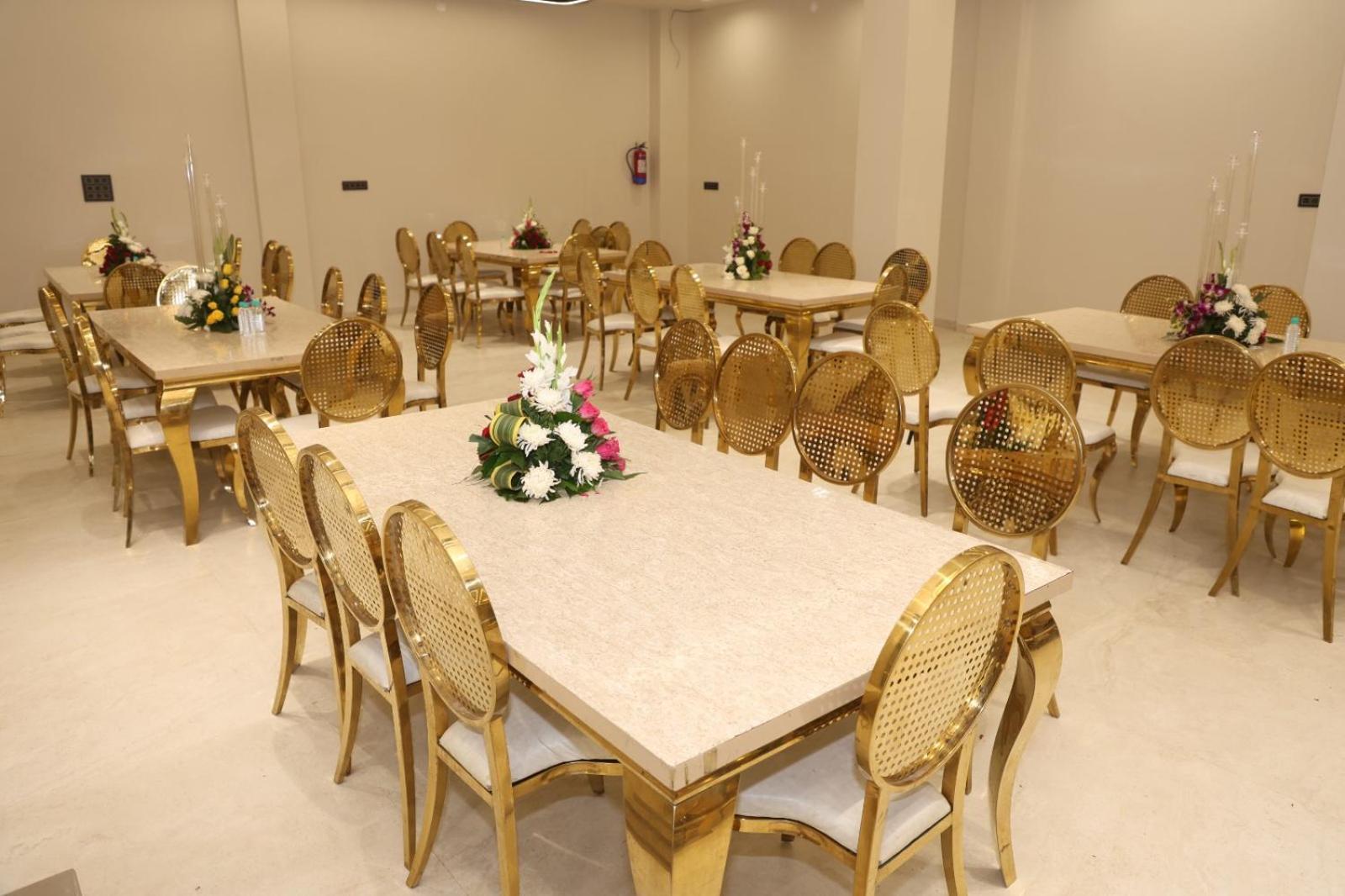 The Meera Hotel อุจเจน ภายนอก รูปภาพ
